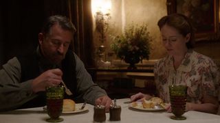 111. Проклятие Аннабель: Зарождение зла (2017)