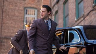 111. Светская жизнь (2016)