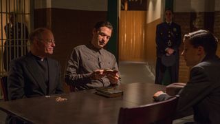 12. Светская жизнь (2016)