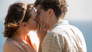 18. Светская жизнь (2016)