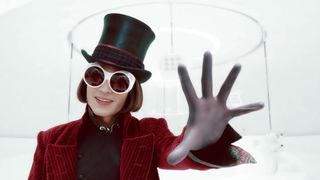 14. Чарли и шоколадная фабрика (2005)