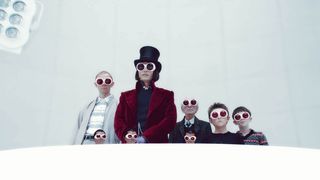 22. Чарли и шоколадная фабрика (2005)