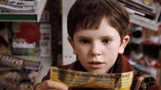 27. Чарли и шоколадная фабрика (2005)