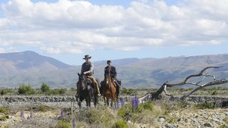 8. Строго на запад (2015)