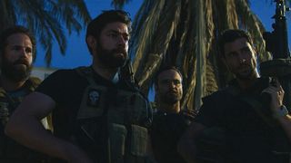 37. 13 часов: Тайные солдаты Бенгази (2016)