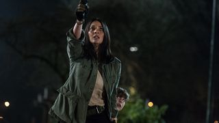 13. Хищник (2018)