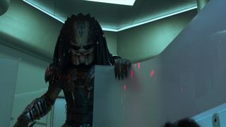 40. Хищник (2018)