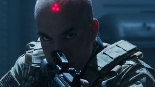 42. Хищник (2018)