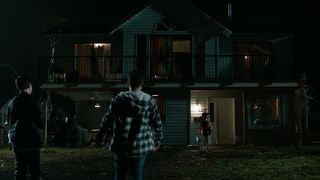 79. Хищник (2018)