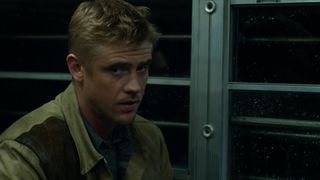 80. Хищник (2018)