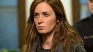 16. Девушка в поезде (2016)