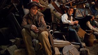 27. Отверженные (2012)