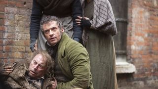 35. Отверженные (2012)