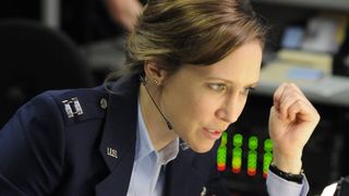 56. Исходный код (2011)