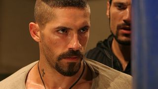 25. Неоспоримый 3 (2010)