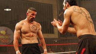 36. Неоспоримый 3 (2010)