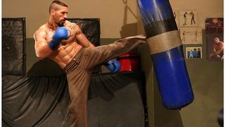 50. Неоспоримый 3 (2010)