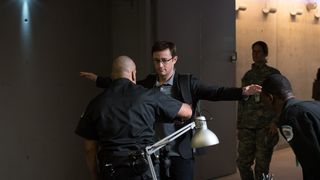 35. Сноуден (2016)