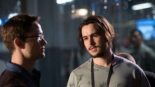 4. Сноуден (2016)
