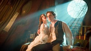 13. Багровый пик (2015)