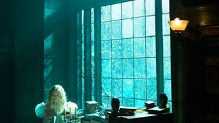 47. Багровый пик (2015)