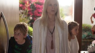 20. Кто там (2015)