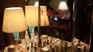 8. Кто там (2015)