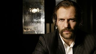 14. Револьвер (2005)