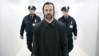 18. Револьвер (2005)