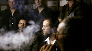 19. Револьвер (2005)