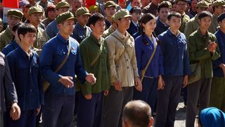 56. Тотем волка (2015)