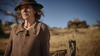 32. Месть от кутюр (2015)