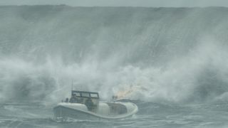 30. И грянул шторм (2016)