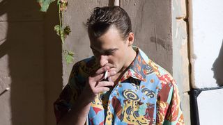 26. Огни притона (2011)