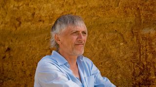 74. Огни притона (2011)