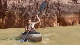 35. В диких условиях (2007)