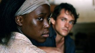 11. Отстреливая собак (2005)