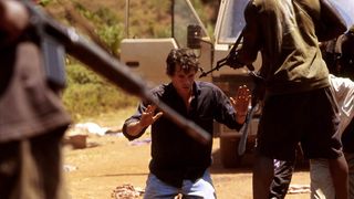 14. Отстреливая собак (2005)