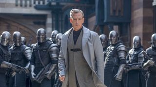 29. Робин Гуд: Начало (2018)