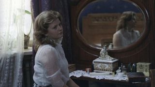 5. Москва слезам не верит (1979)