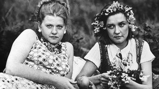 7. Москва слезам не верит (1979)