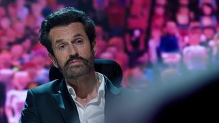 77. Черное зеркало (2011)