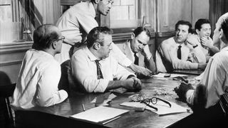 10. 12 разгневанных мужчин (1957)