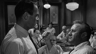 21. 12 разгневанных мужчин (1957)
