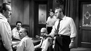 22. 12 разгневанных мужчин (1957)