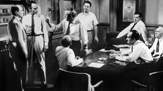 7. 12 разгневанных мужчин (1957)