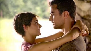 18. Дивергент, глава 2: Инсургент (2015)