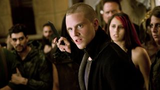 35. Дивергент, глава 2: Инсургент (2015)