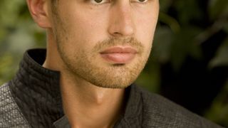 64. Дивергент, глава 2: Инсургент (2015)