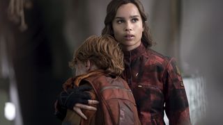 15. Дивергент, глава 3: За стеной (2016)